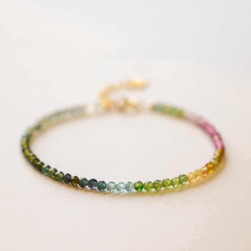 Bracelet extra fin en petite tourmaline arc-en-ciel de 2 mm